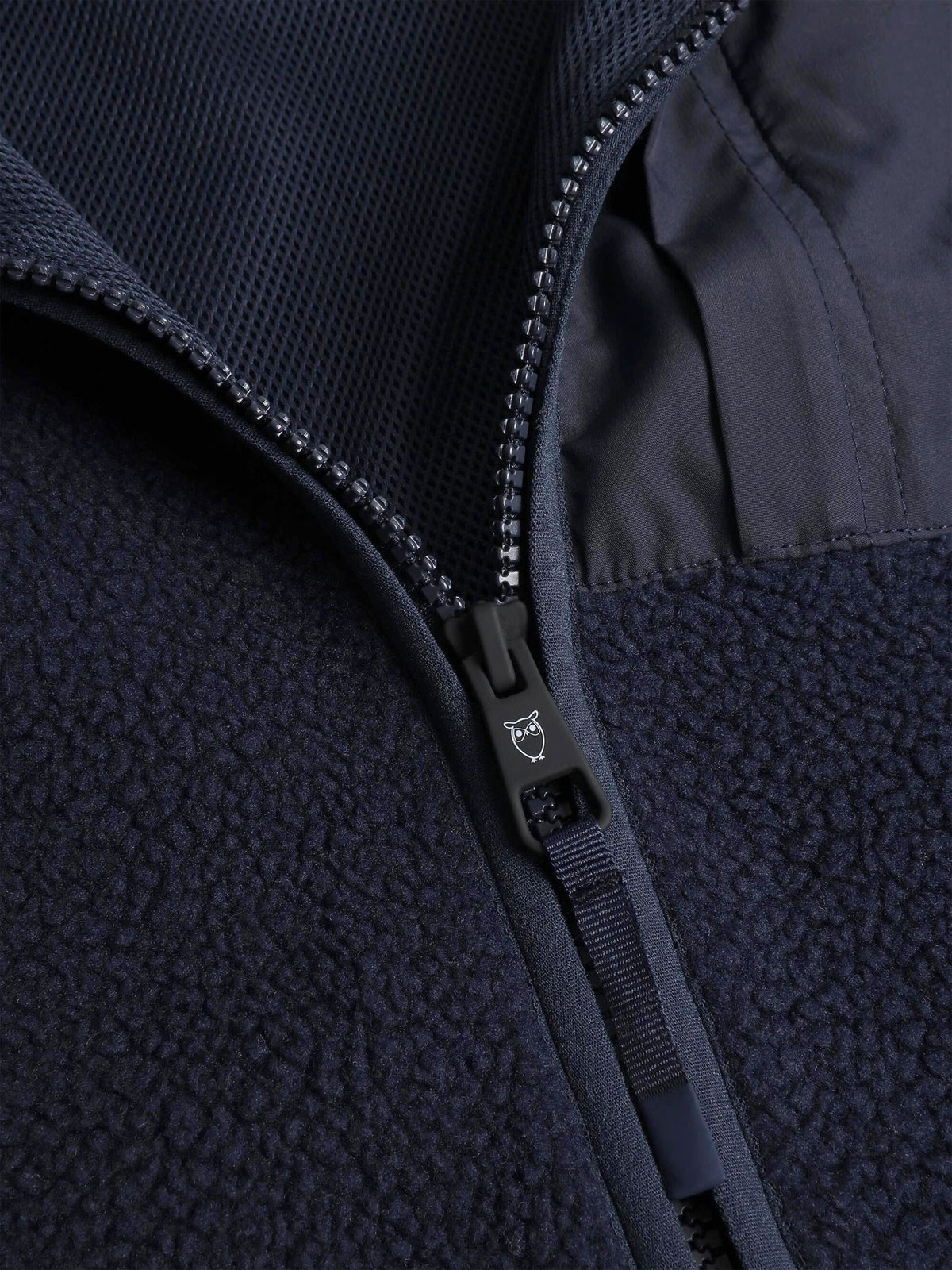 Loose Fit Zip Fleece Vest