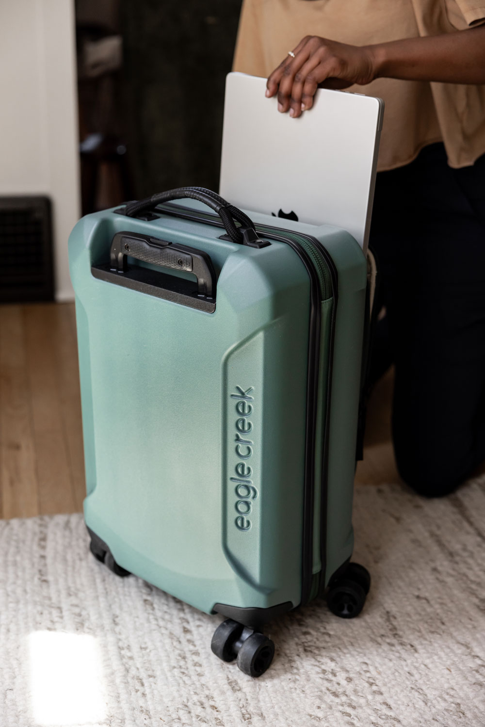 Tarmac 4-Wheel 67 liter medium trillekoffert