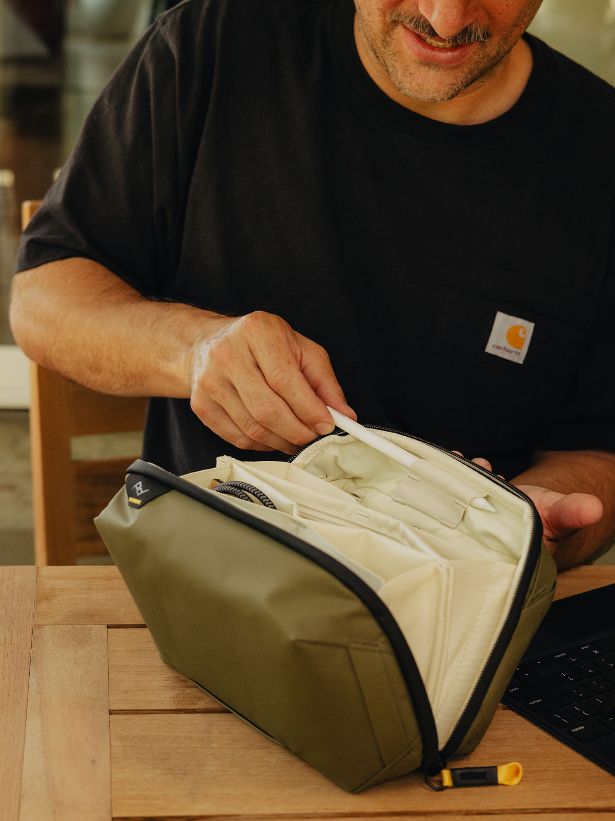 Tech Pouch utstyrmappe