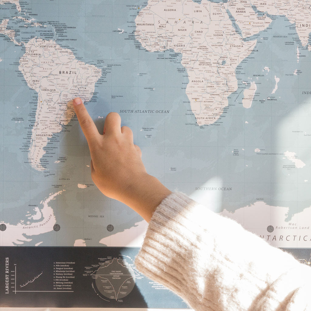 World Map Paper Poster (100 x 70 cm) - Blue Moon