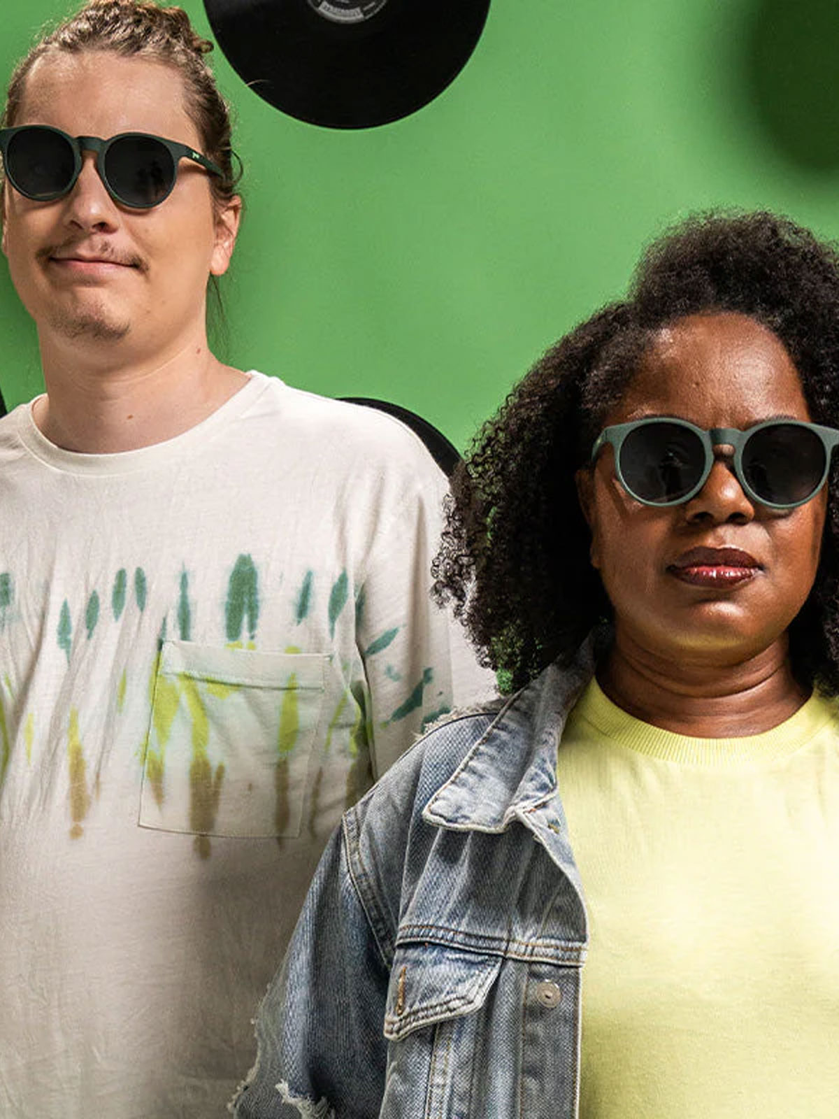 The Circle G - I Have These On Vinyl Too solbriller