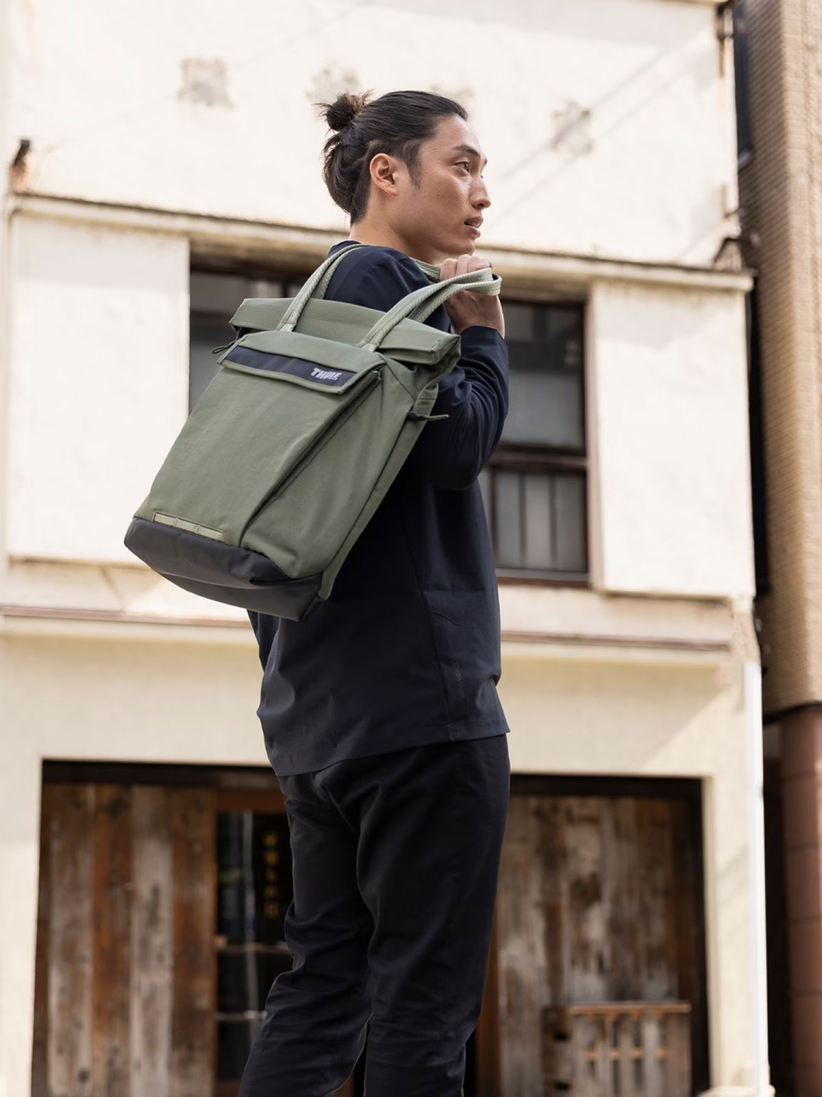 Paramount Tote 22L